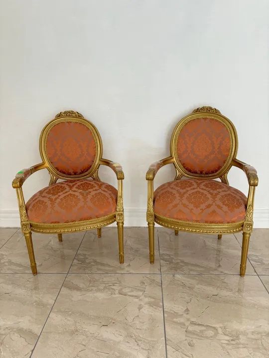 Poltrona clássica em estilo Luís XV - Foto 4