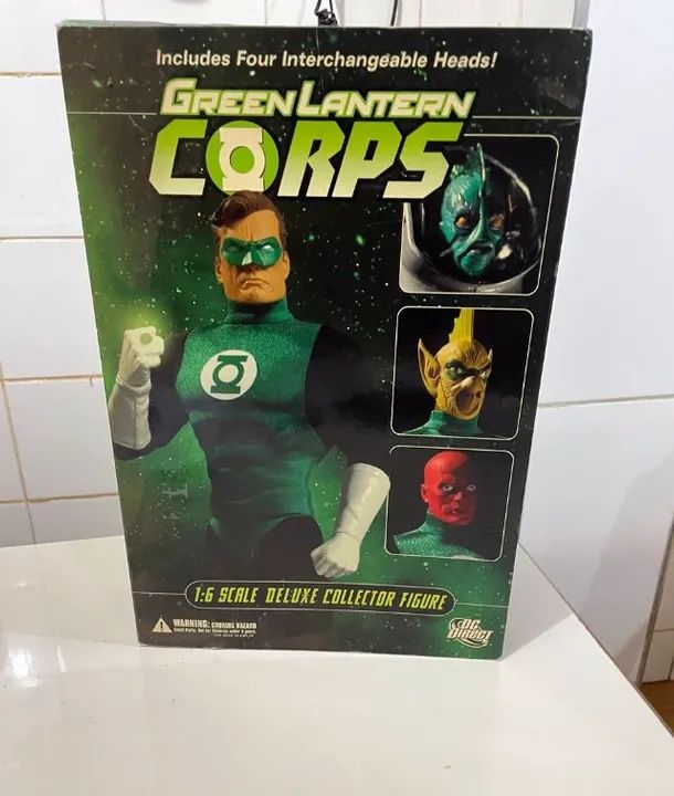 Lanterna Verde Acessórios Dc direct Deluxe (01 par de mãos) 1/6 33cm  - Foto 2