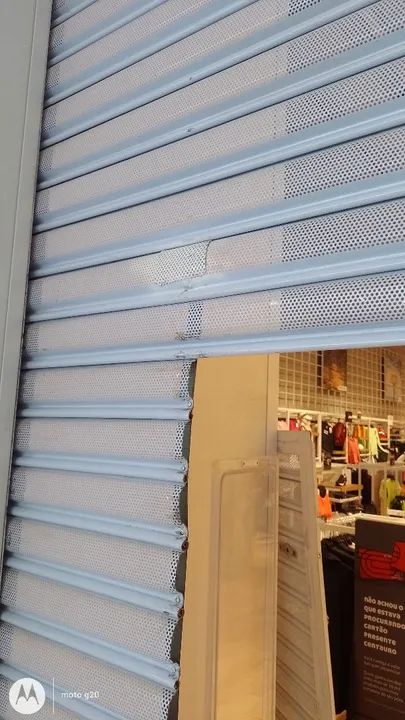 Regulagem e manutenção geral em porta de enrolar automática  - Foto 2