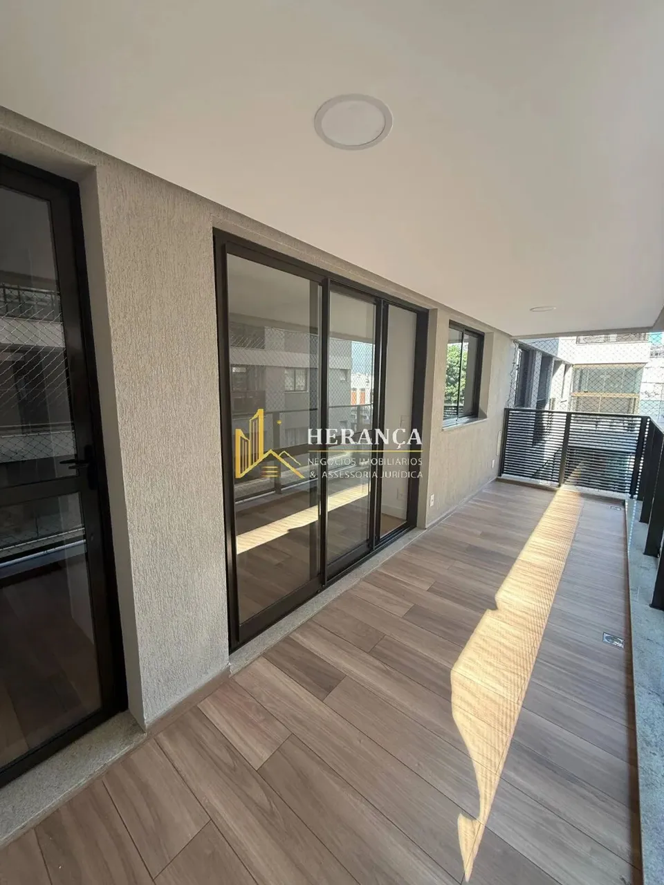 Apartamento à venda com 3 quartos (1 suíte) no Armosfera Condominium Park
