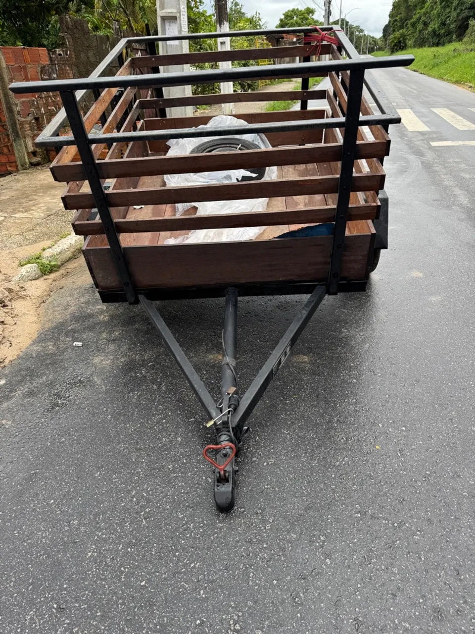 Carretinha para transporte de cargas com capacidade para 1800KG