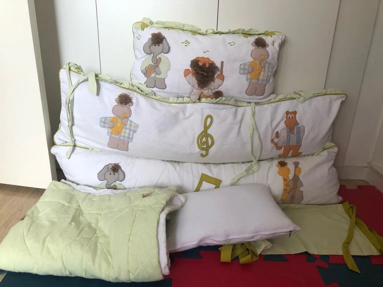 Protetor de berço musical Safari para bebê - Foto 2