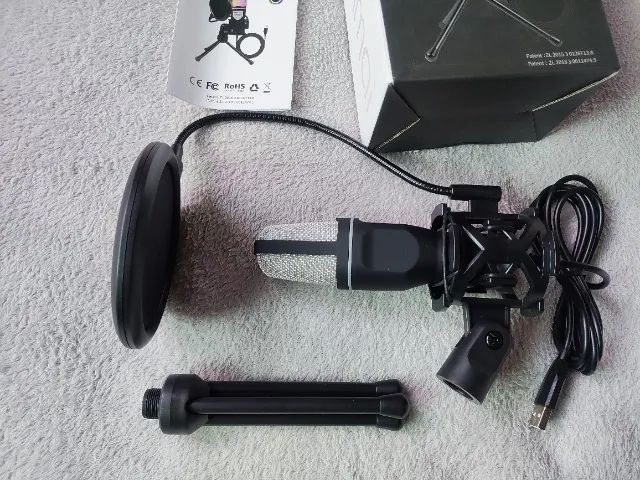 Microfone condensador RGB usb com filtro e tripé p/ pc, ps4, ps5 - Foto 4