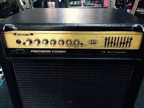 Amplificador de Baixo Precision Combo - - Foto 5