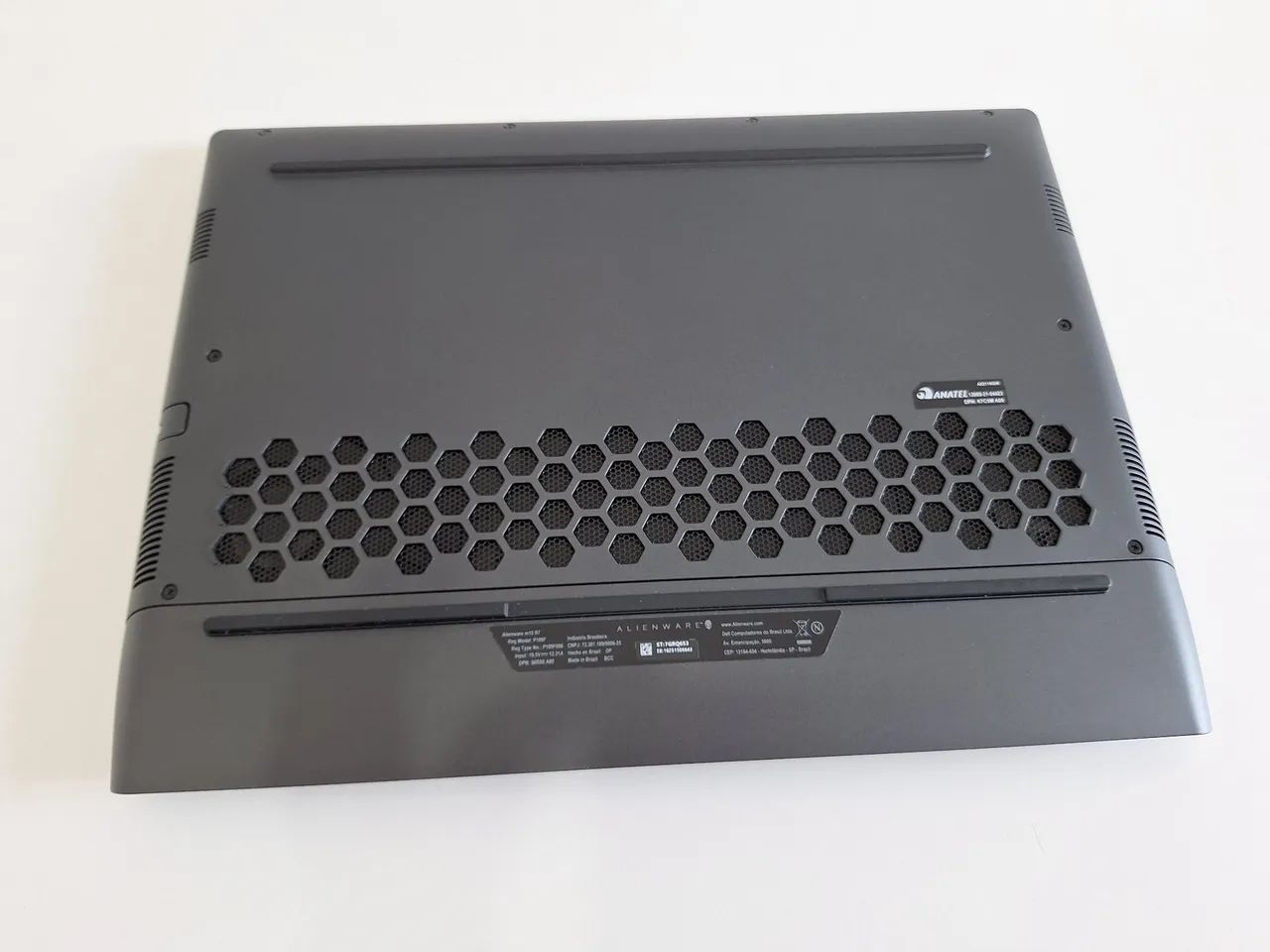 Alienware M15 R7  - Foto 3