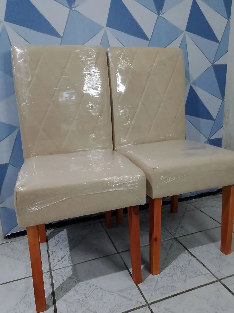 Cadeira de Jantar Nova - Conforto e Elegância - Foto 2