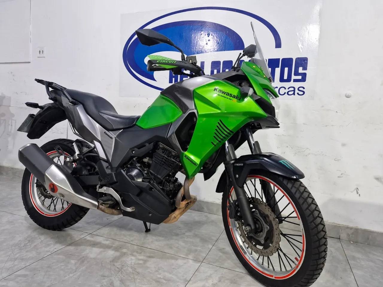 Kawasaki versys 300 2018 abs aceito moto fin 48x aceito cartão 12x 18x 21x 1.8% am 