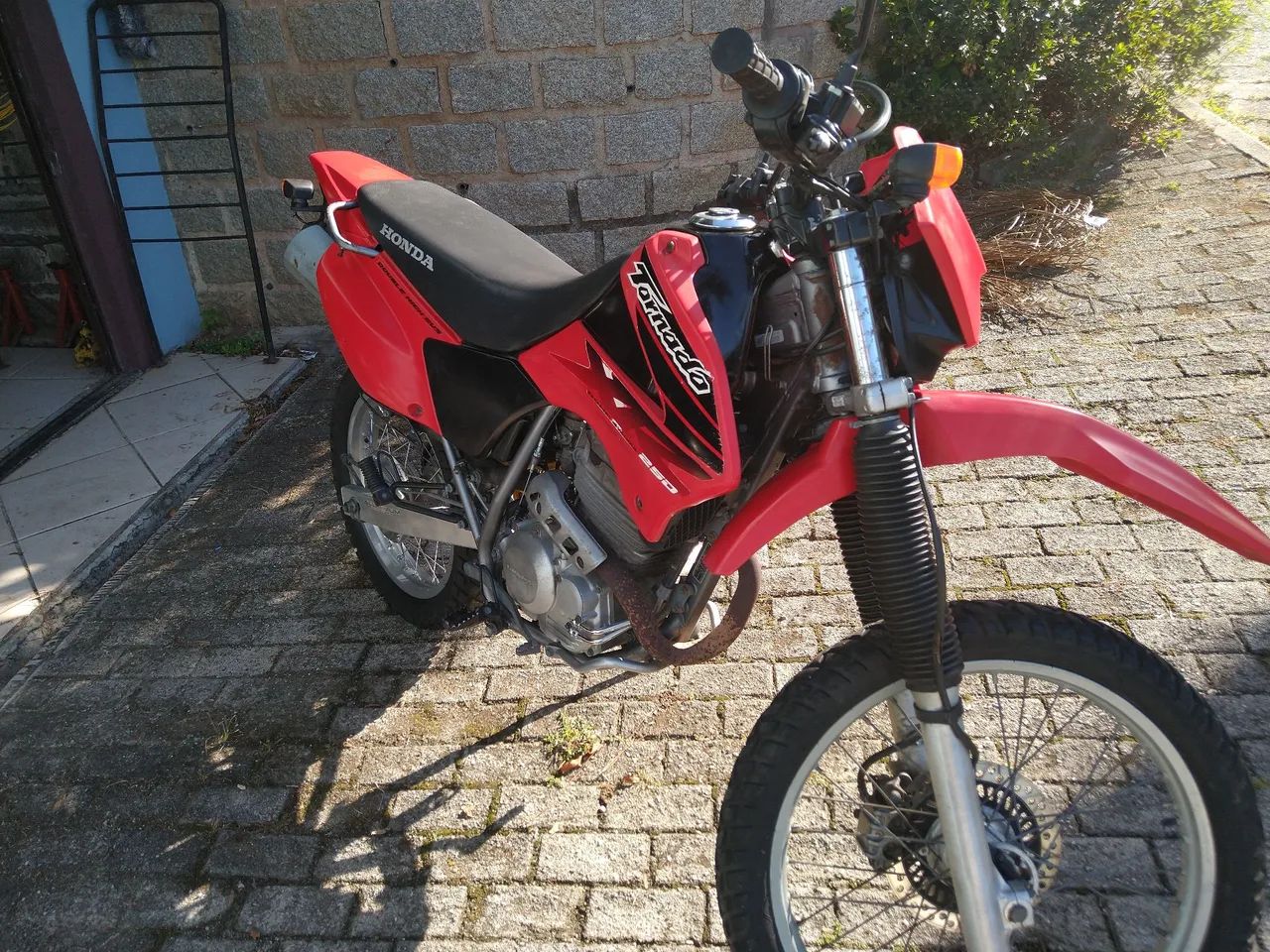 Vendo XR 250 Tornado  - Foto 4