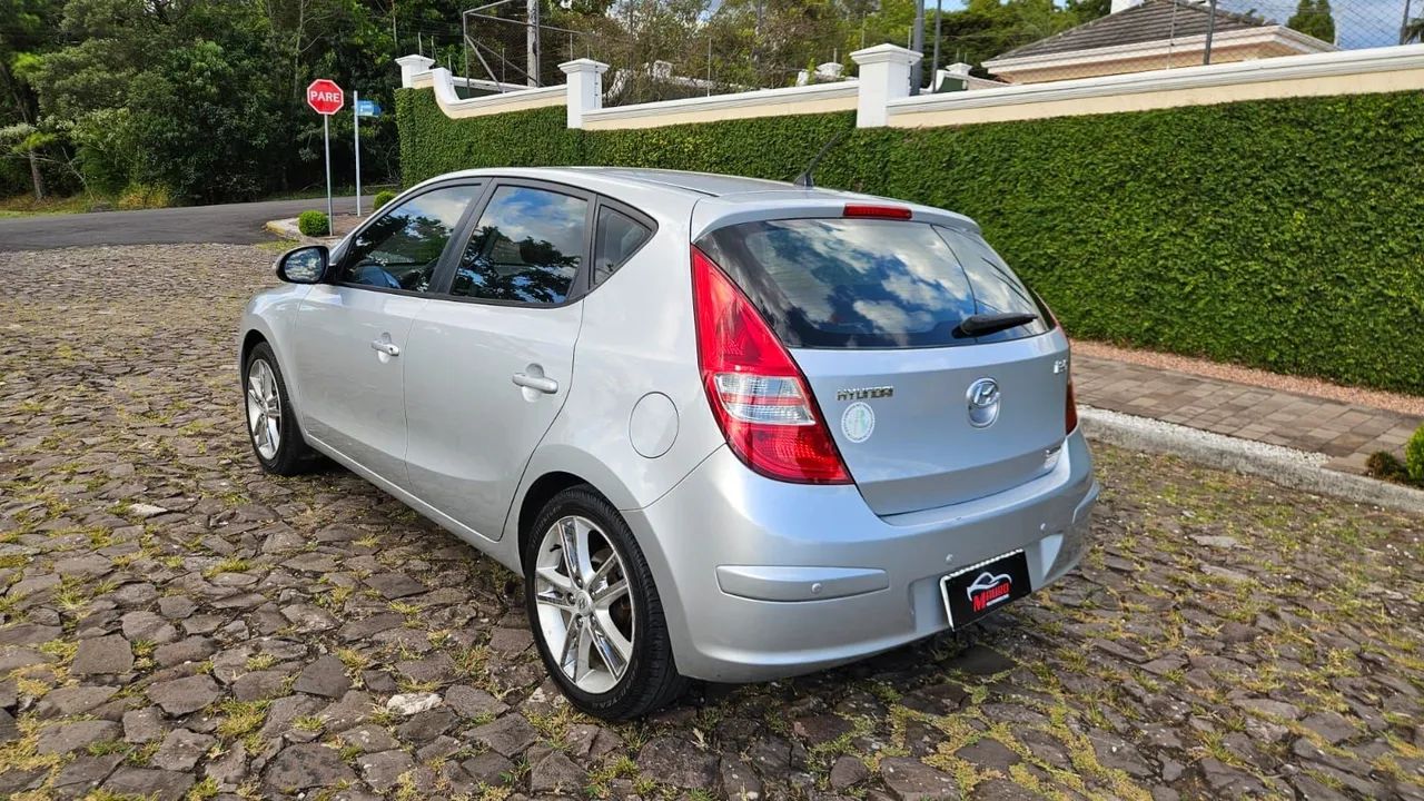Hyundai I30 2.0 16V 145cv 5P Mec. 2011 - Foto 4