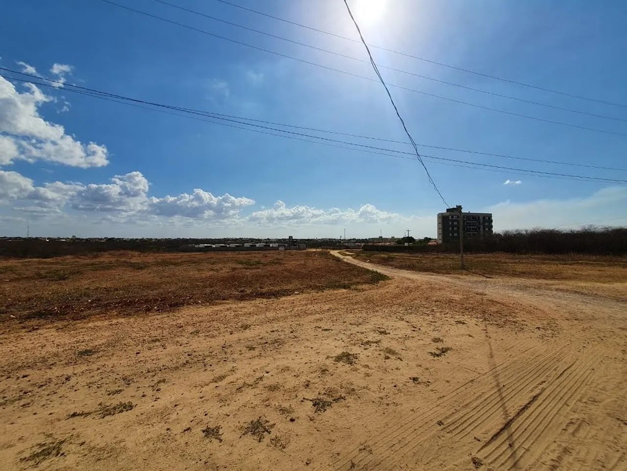 VENDE-SE ÁREA COM 5.900M² NO LOTEAMENTO MARECHAL RONDON - Foto 3
