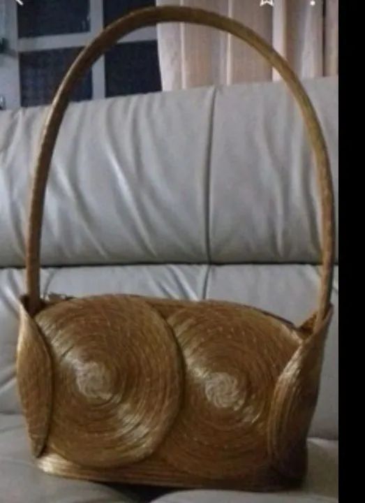 Bolsa em Capim Dourado