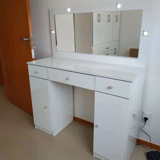 Penteadeira Camarim com Leds 3 Gavetas 2 Portas - Foto 2