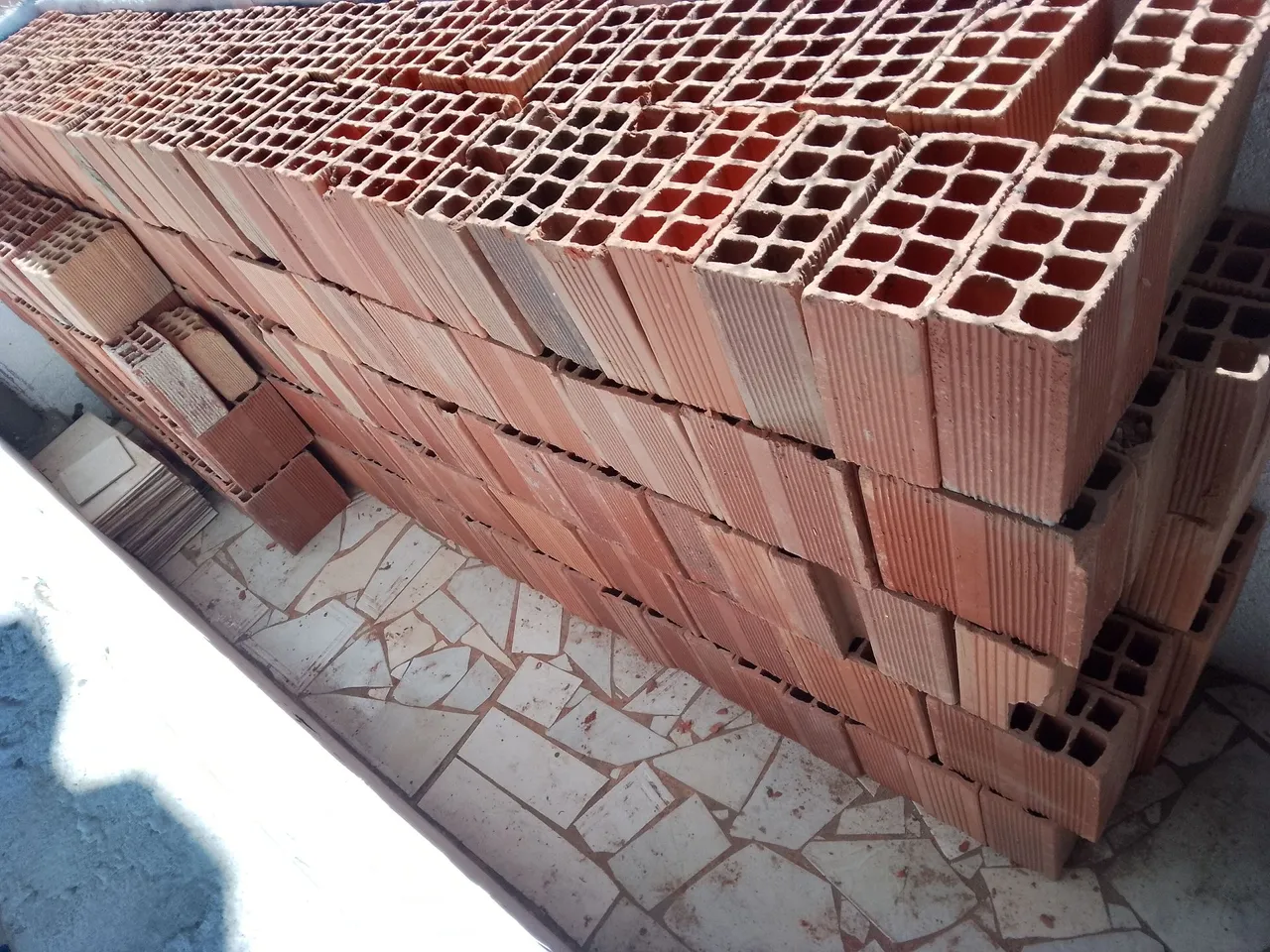 300 tijolos por 150 reais 20x20 
