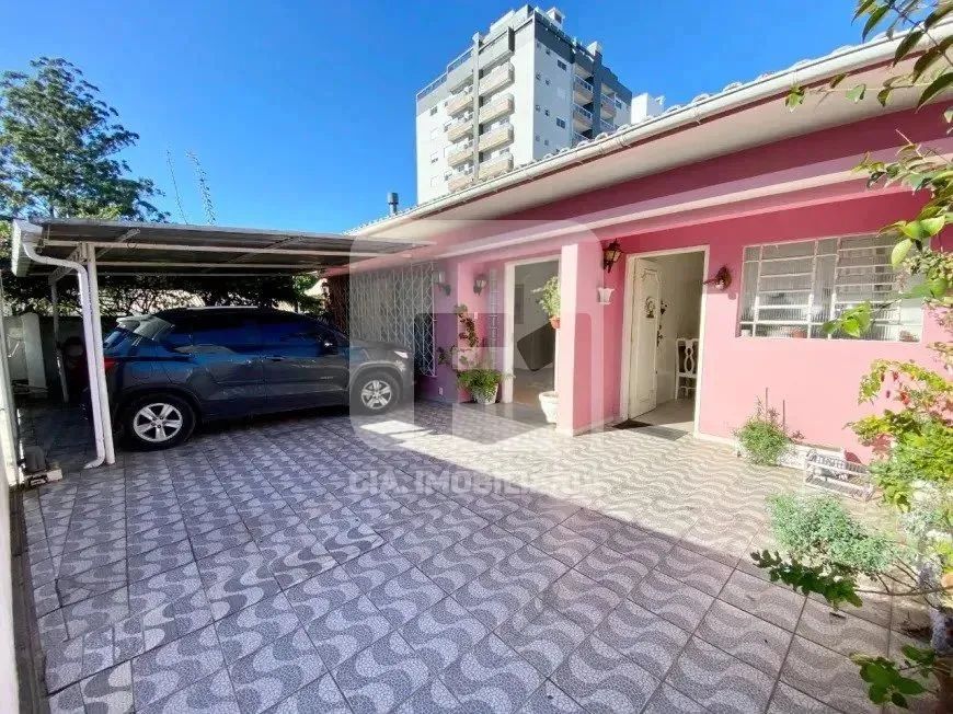 Casa de 5 dormitórios à venda no Canto
