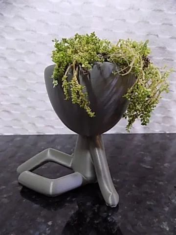 Mini Vasinho Bob Robert para Decoração vaso de plástico tamanho 11 cm - Foto 3