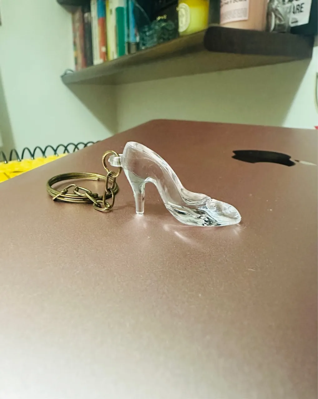 chaveiro sapato de cristal da barbie 