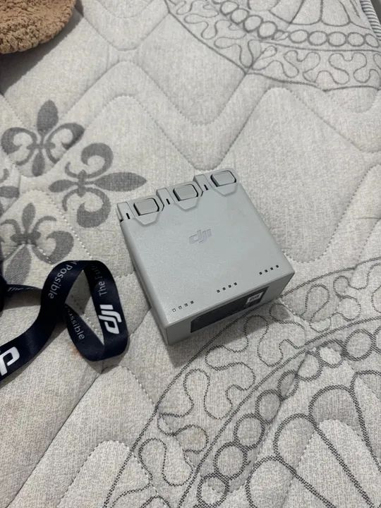 Baterias e Carregador de Bateria DJI para Drone - Foto 3