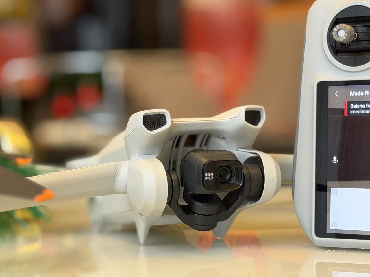 Drone DJI Mini 3 Pro Kit Completo 3 Baterias Controle com Tela Estado de Novo - Foto 4