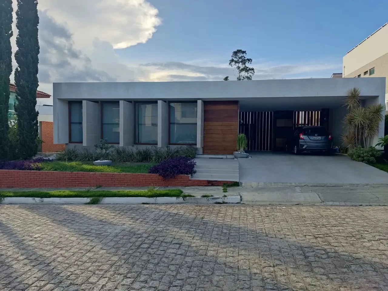 Casa de Alto Padrão de 4 quartos em condomínio fechado no Quintas da Colina 1 - Caruaru -