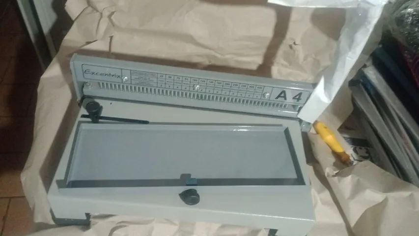 Encadernadora Perfuradora A4 64186554697089120