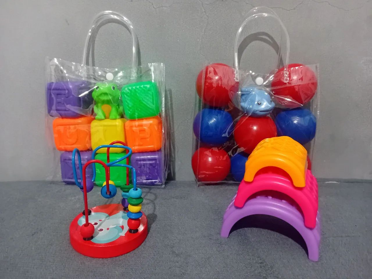 Kit de brinquedos didáticos  para bebês - Foto 2