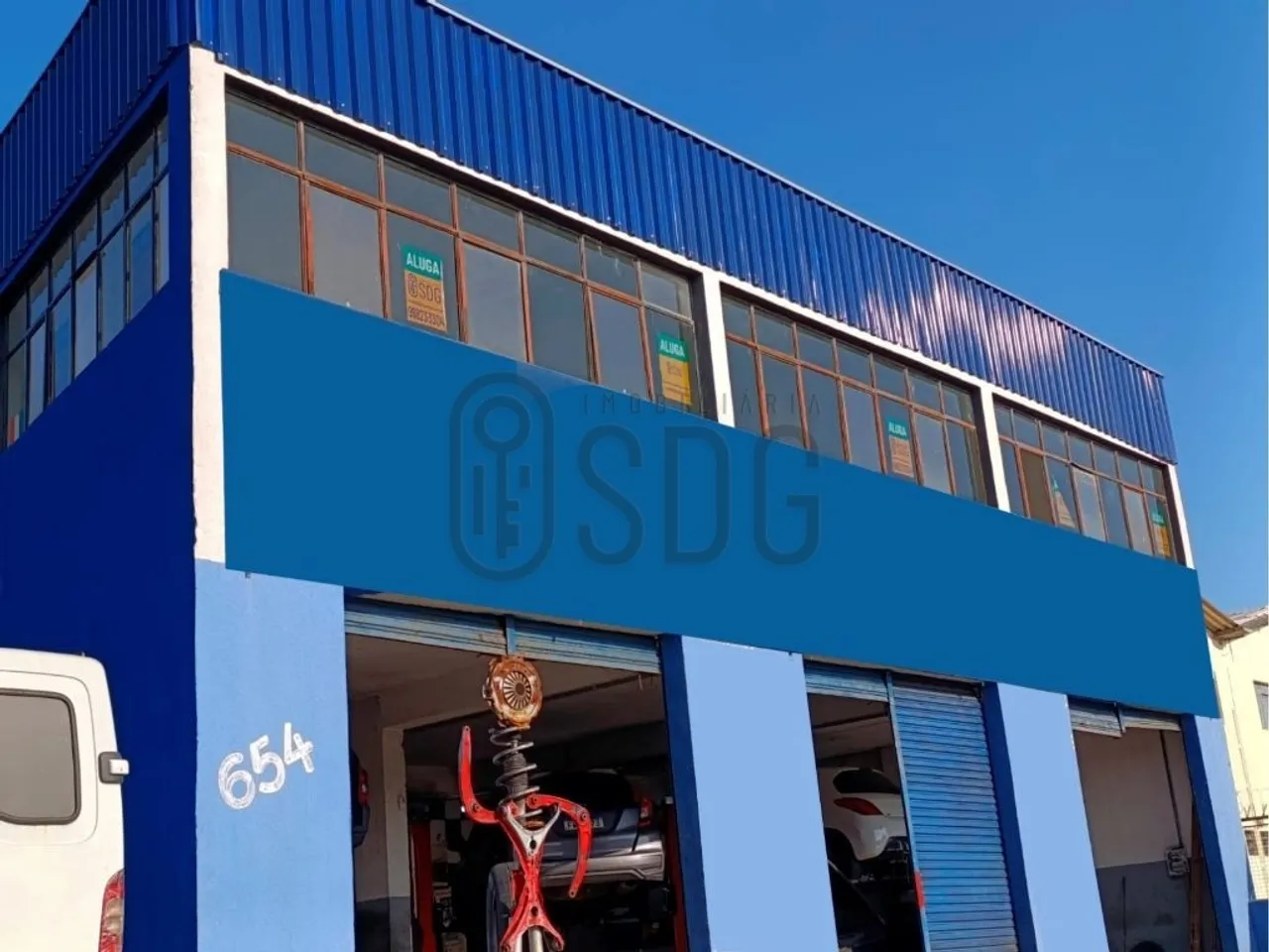 Conjunto / Sala Comercial para alugar por R$ 4500.00, 224.00 m2 - CENTRO - PINHAIS/PR