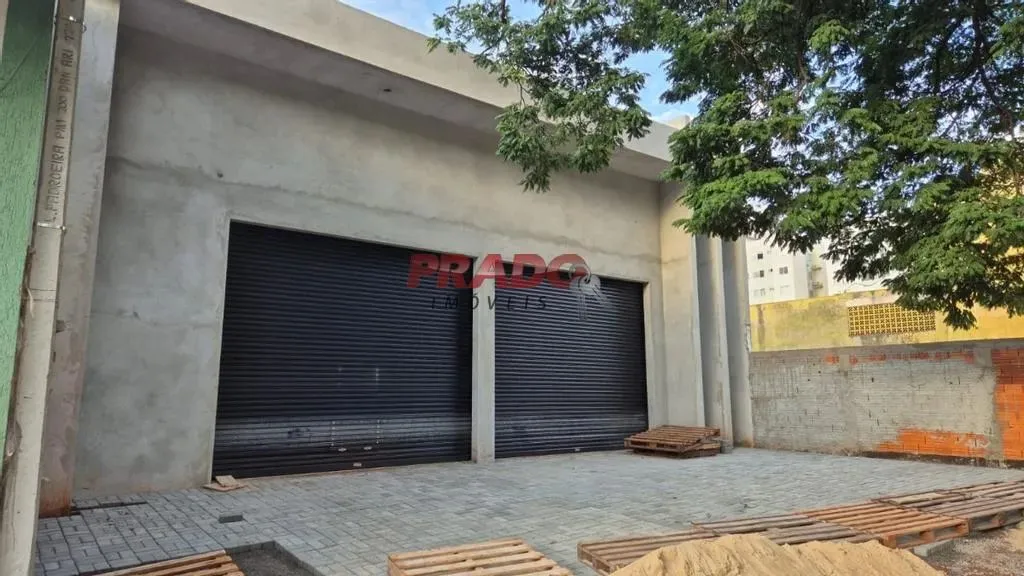 Barracão para alugar em Maringá, Vila Vardelina, com 199 m²