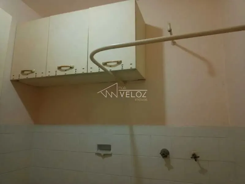 Sala-À VENDA-Centro-Rio de Janeiro-RJ