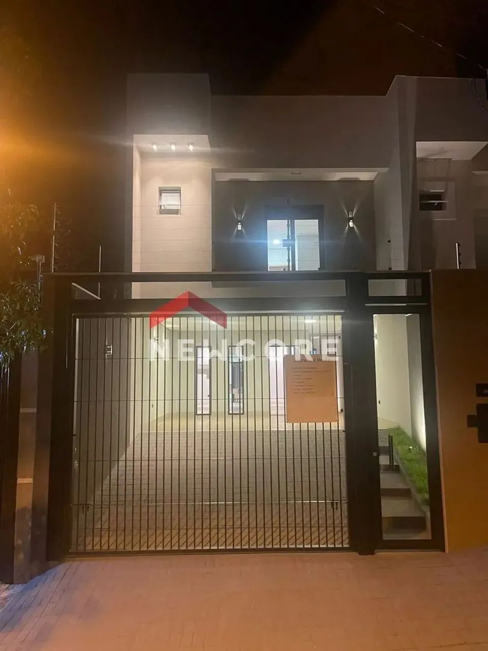 Sobrado em Rua Pioneira Vergínia Maria Fecchio - Jardim Itália II - Maringá/PR - Foto 3