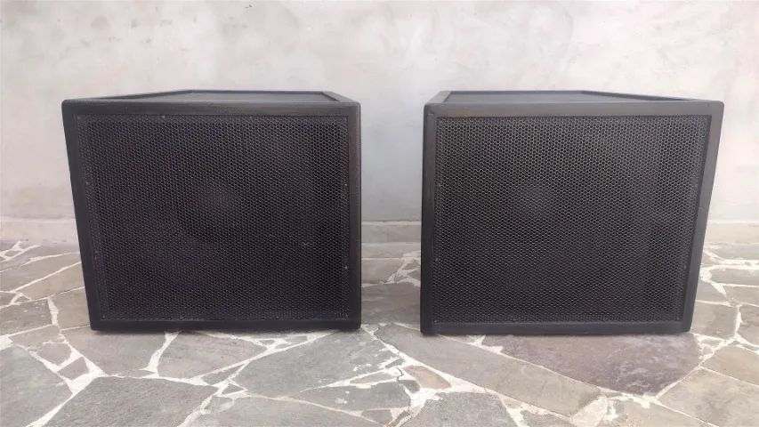 02 Caixas De Som Passivas Com Falantes 18" de 800w  - Foto 3