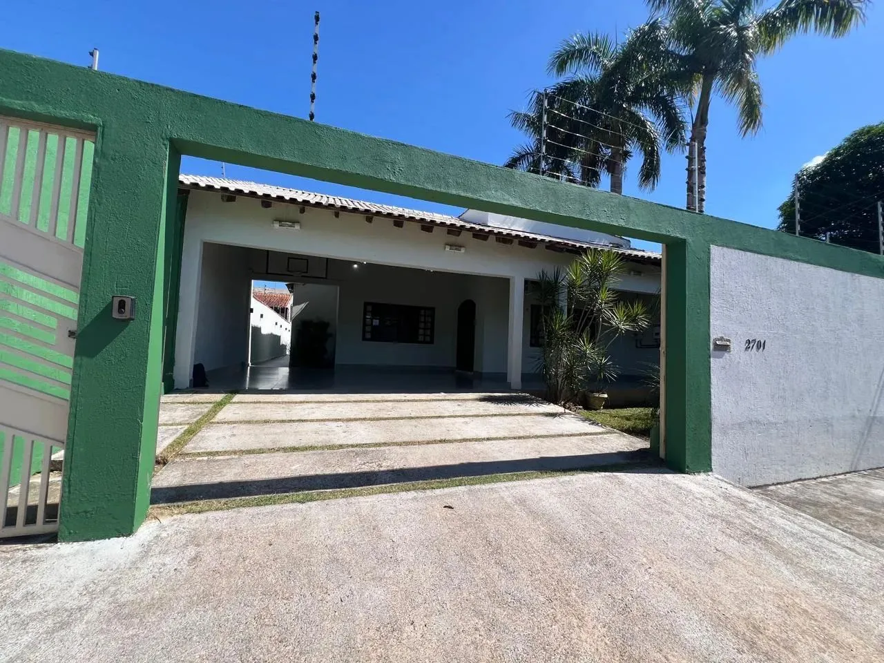 Imóvel para venda possui 218 metros quadrados com 4 quartos em Costa e Silva - Porto Velho