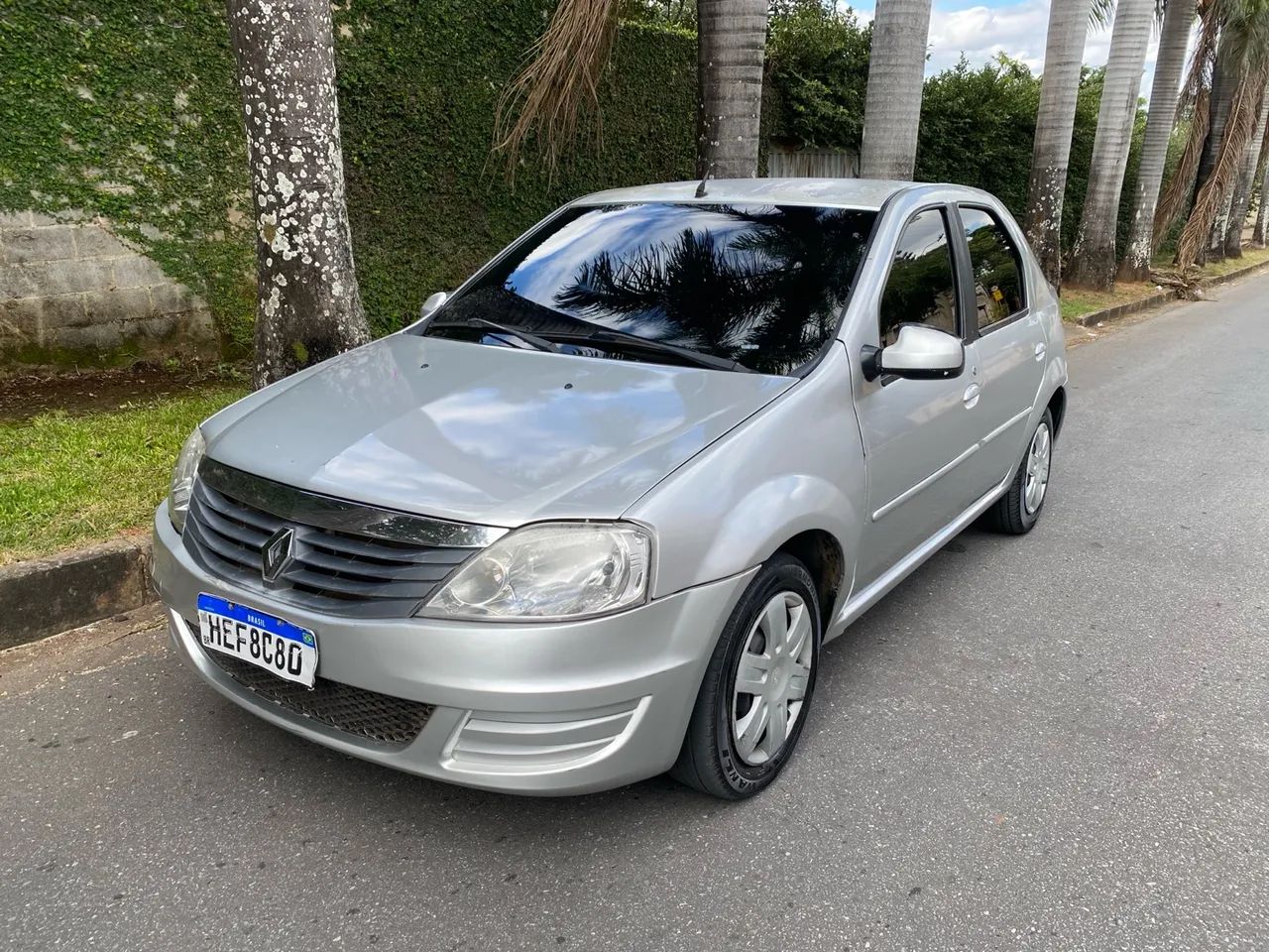 Renault Logan 1.6 Expression 2011 - Foto 4