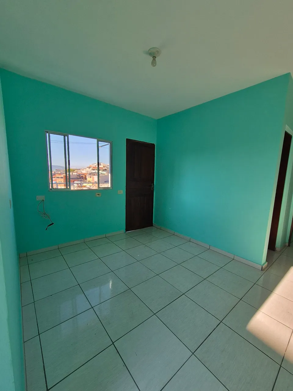 Alugo casa 4 cômodos-garagem coberta 2 carros-Cidade Nova II-Várzea Paulista/SP