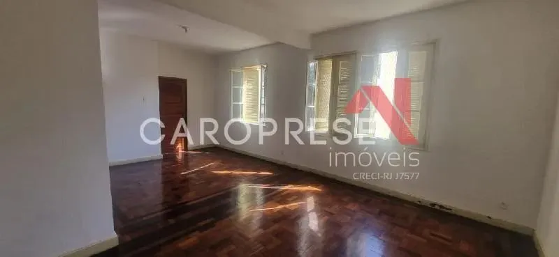 Apartamento em Laranjeiras