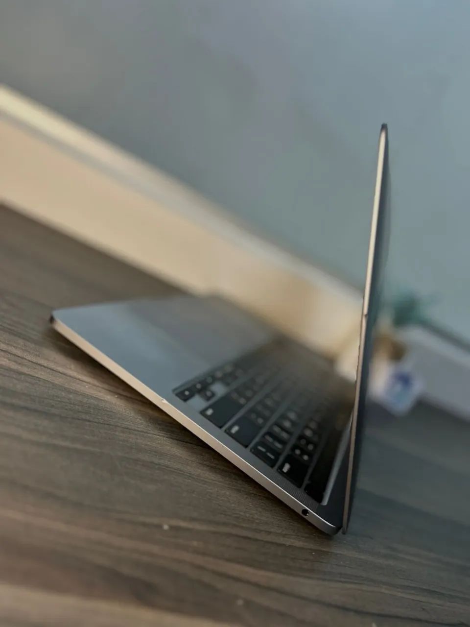 MacBook Pro 2020  A2338 M1 16GB 512GB SSD Tela: 13,3? polegadas, Space Gray  - Foto 2