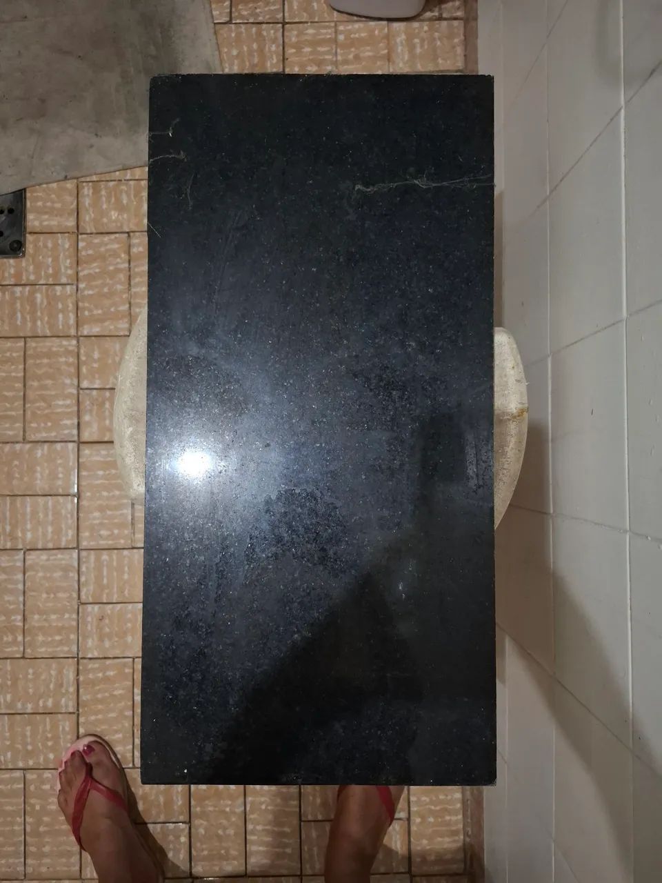 Pedra mármore preta pequena. MEDIDAS EM CENTÍMETROS