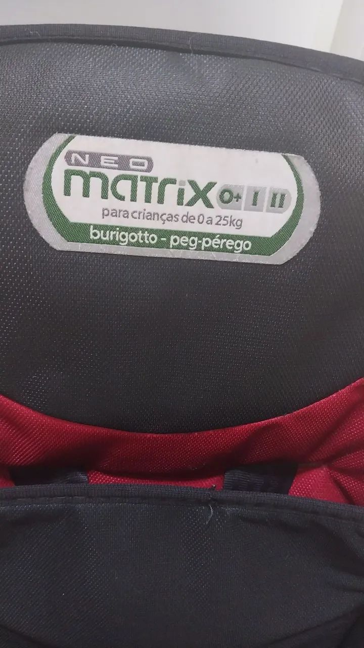 Cadeira de Carro Infantil Matrix - Vermelha e Preta - Foto 2