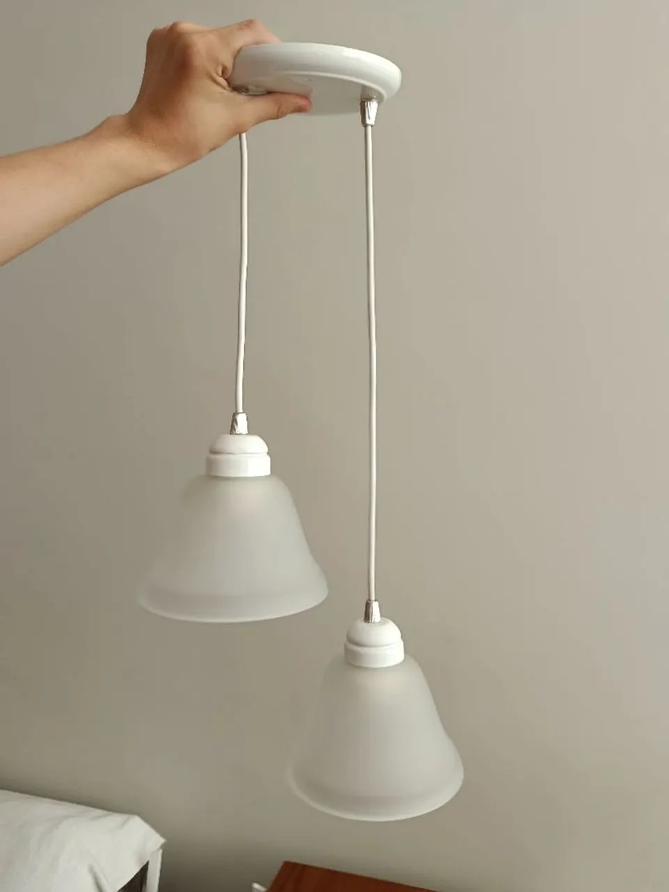 Lustre elegante duplo em cúpula 