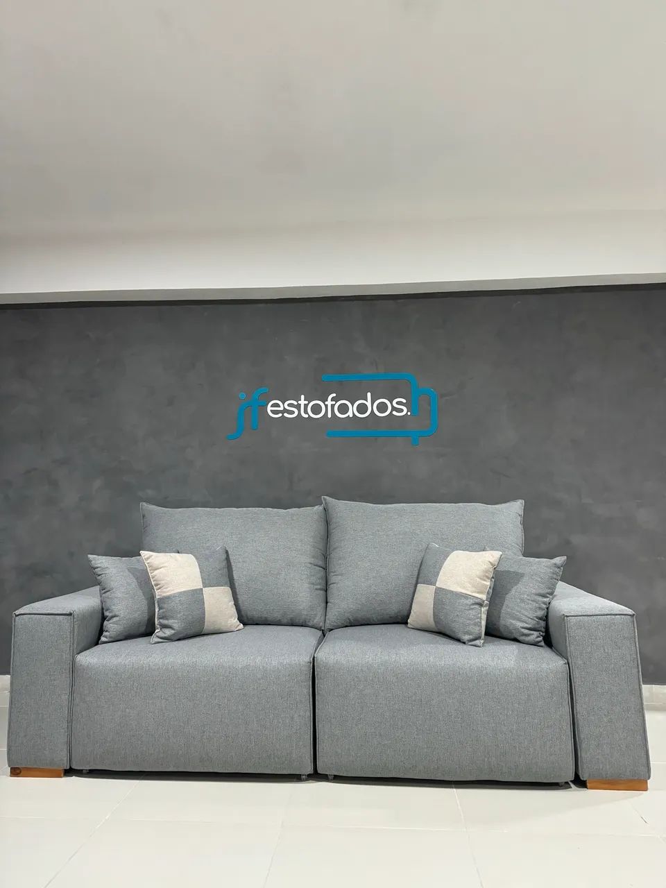 Sofá retrátil e reclinável 
