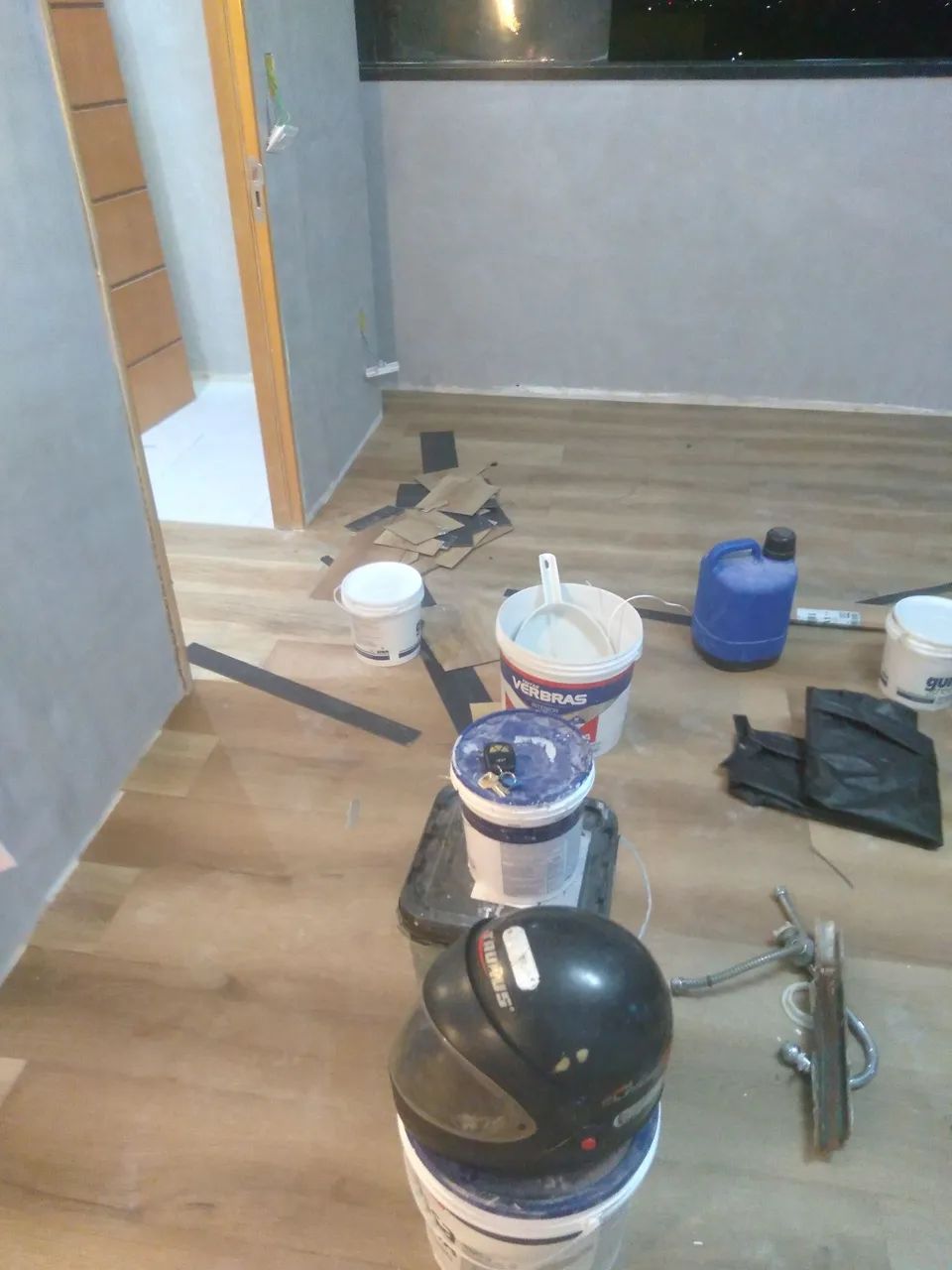 INSTALAÇÃO PISO VINILICO 28,00  - Foto 3