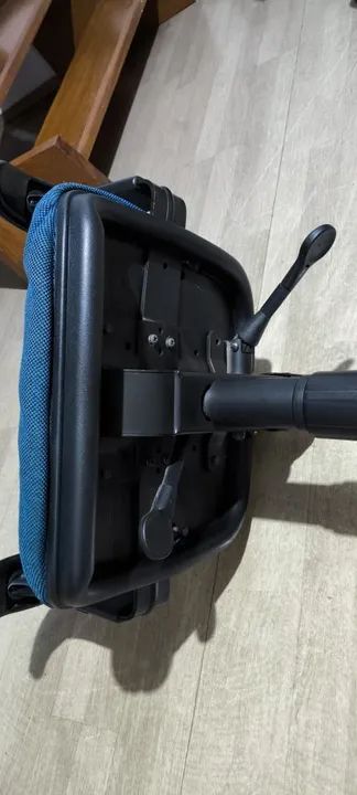 Cadeira escritório giratória Flex Form  - Foto 3