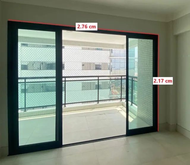 KIT DE 4 PORTAS DE VIDRO VERDE / ALUMINIO PRETO PARA SACADA - Foto 2