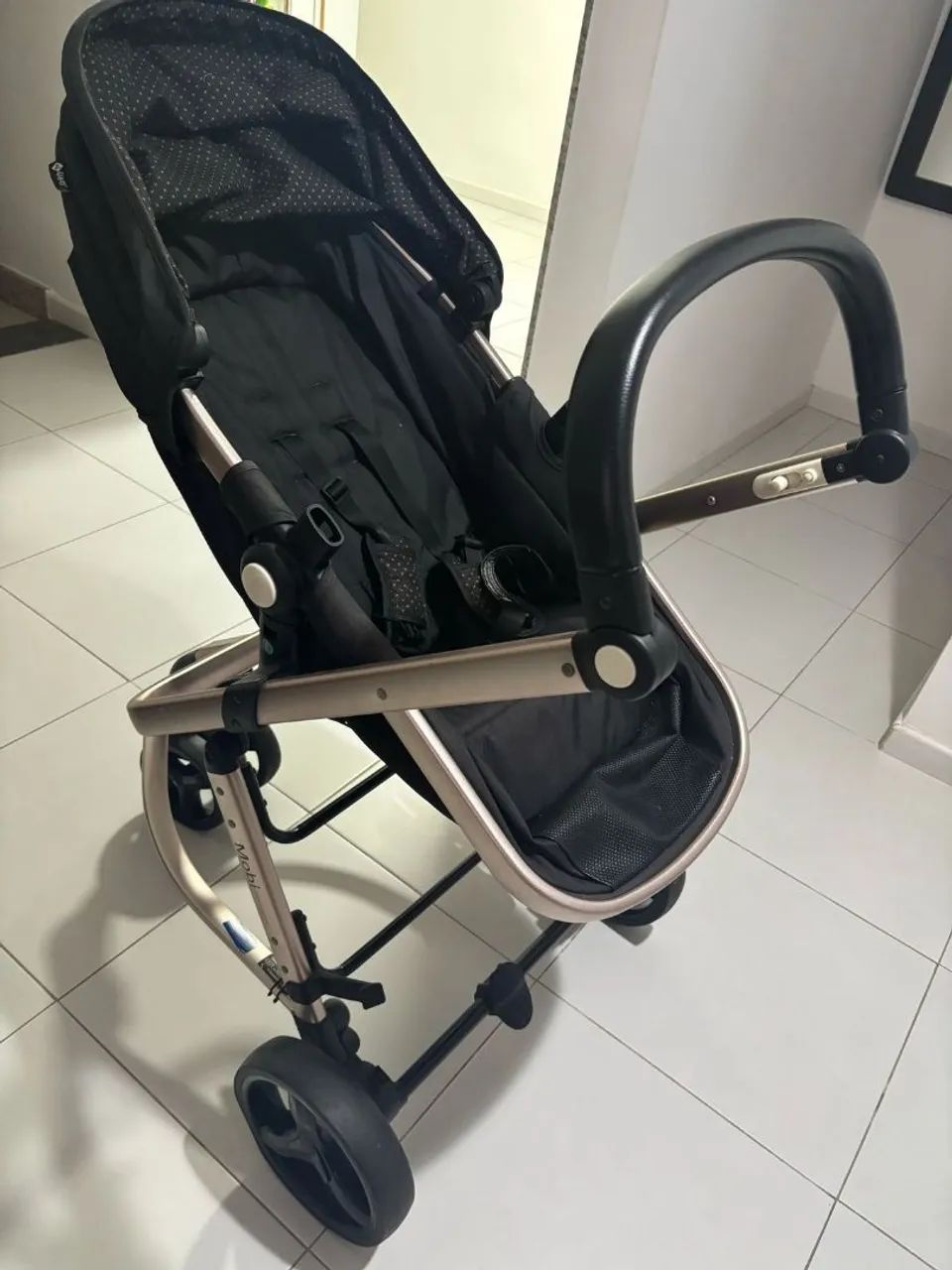 Carrinho de Bebê e Bebê Conforto 2 em 1