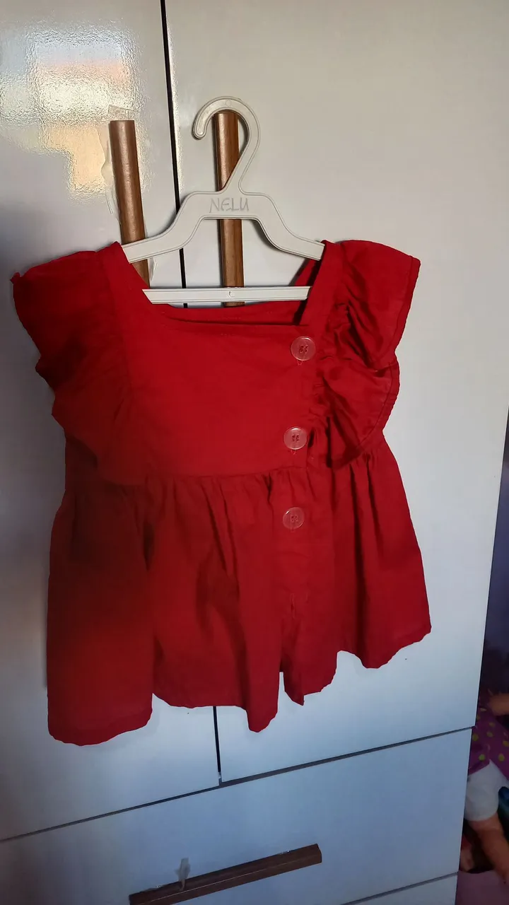 Vestido Vermelho Infantil com Detalhes