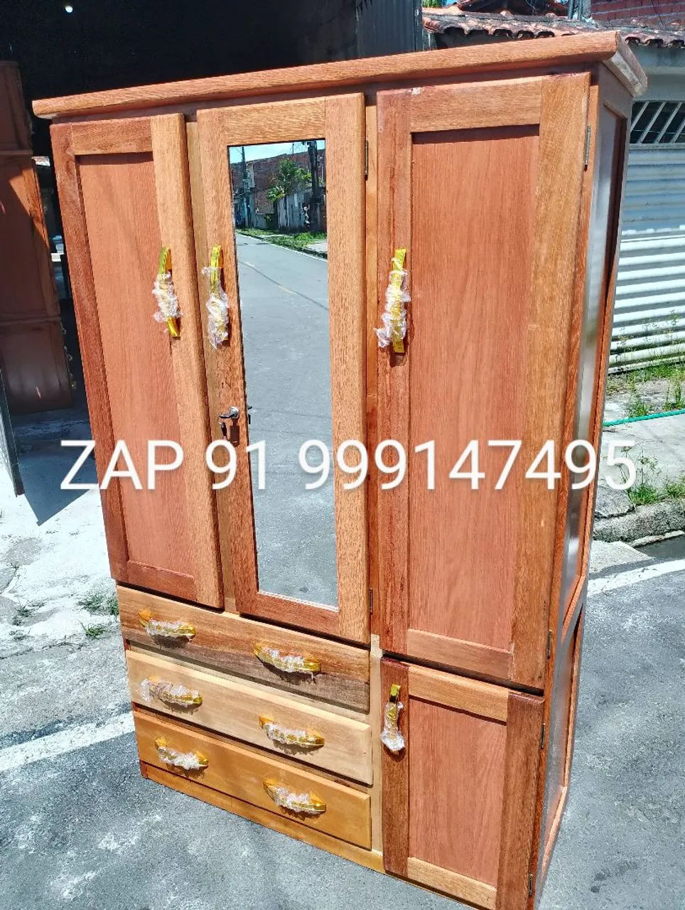GUARDA ROUPA DE 3 PORTAS COM ESPELHO