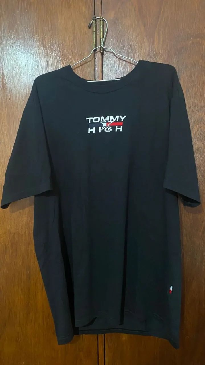 Camiseta High x Tommy Preta M