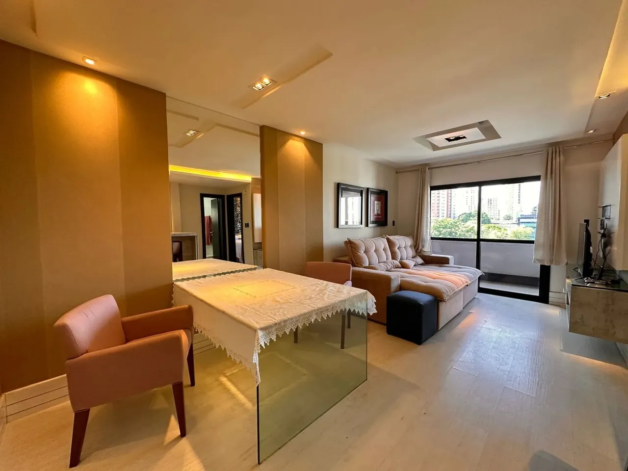Flat Mobiliado e Reformado no Flat Adrianopolis 47m² / Andar médio | 1 vaga rotativa