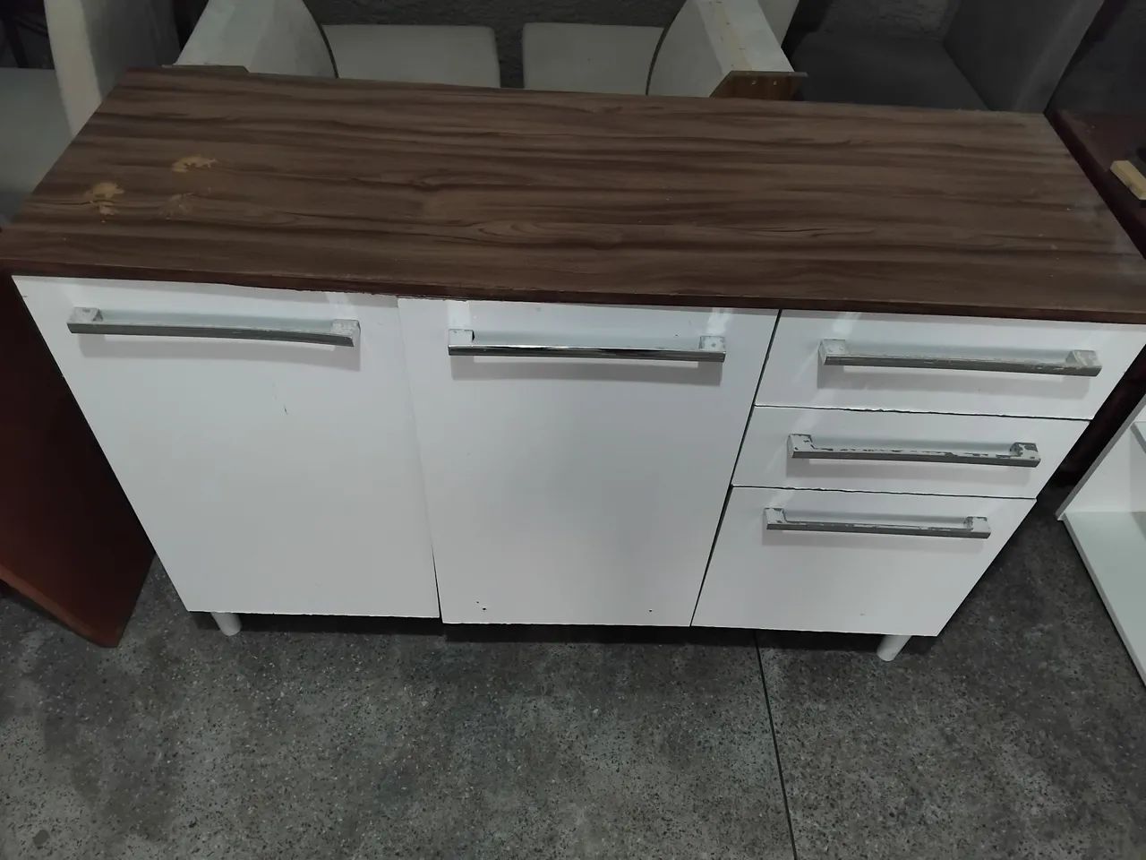 Armário / mesa de computador 