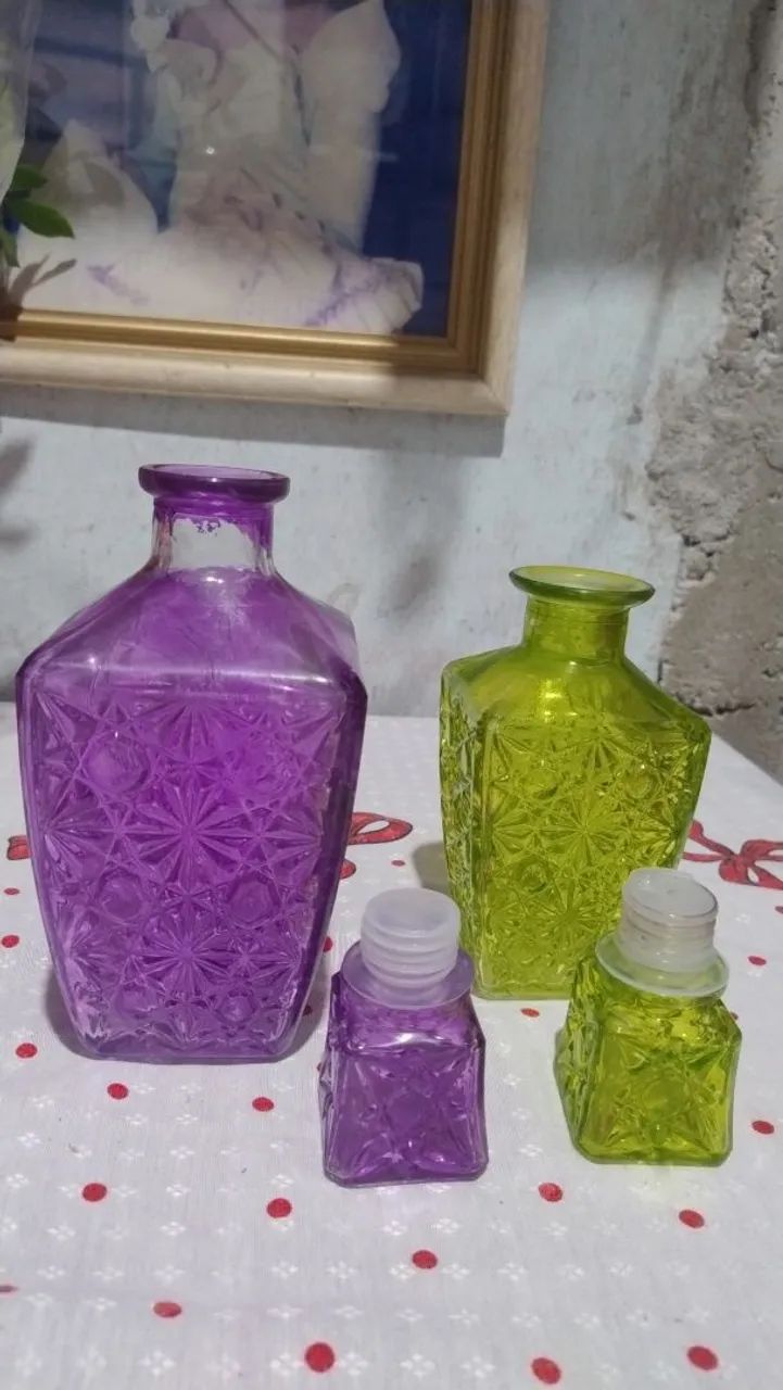 2 licoreiras em vidro trabalhado 800ml e 400ml - Foto 2