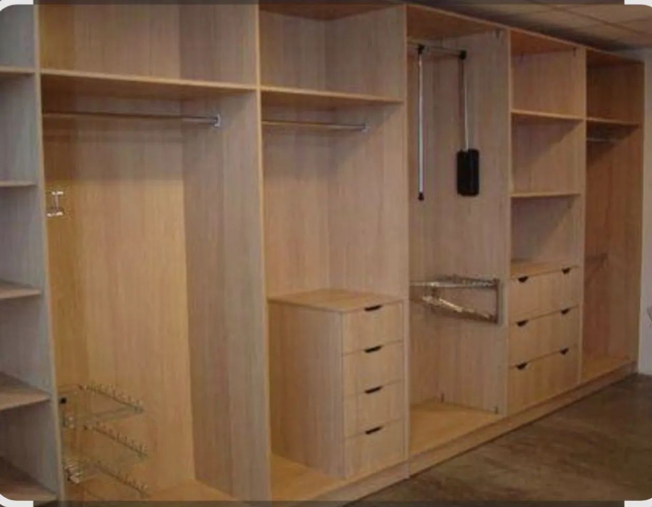 Montador de móveis 48- * 